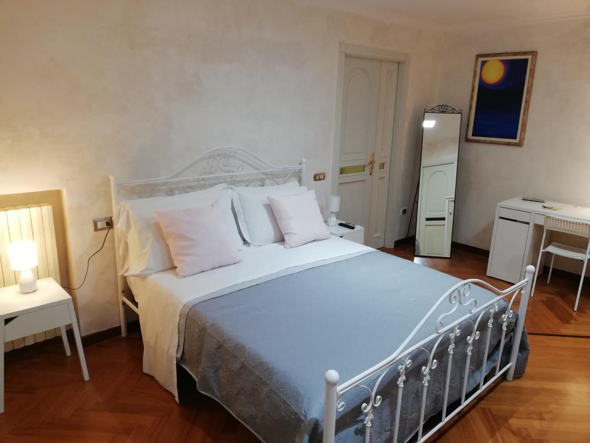 Naples Dome Suites Екстериор снимка