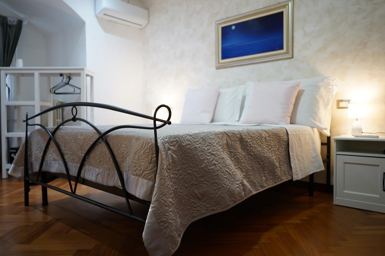 Naples Dome Suites Екстериор снимка